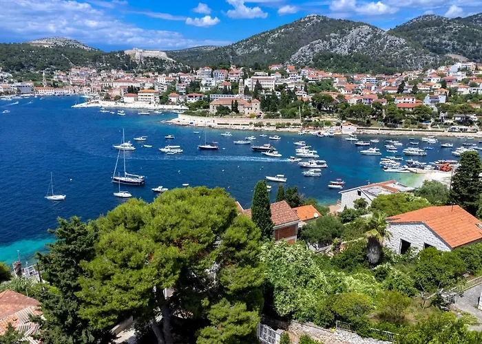 Rinada - Zf Hvar Apartament