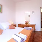 Апартаменти Rinada - Zf Hvar *