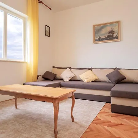 Rinada - Zf Hvar Apartman