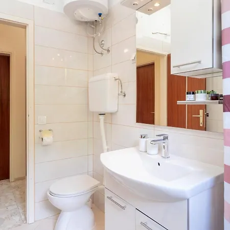 דירה Rinada - Zf Hvar חוואר